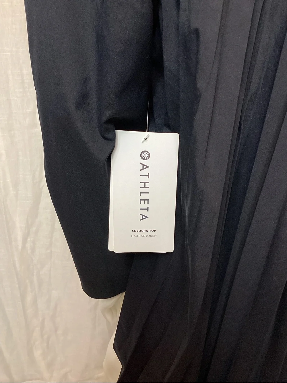 NWT Athleta Sojourn Pleated Back Pullover Top; Size: S/P